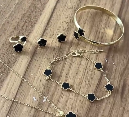 Obsidian Grace - Set de Joyas (Brazalete, pulsera, anillo, pendientes, collar)